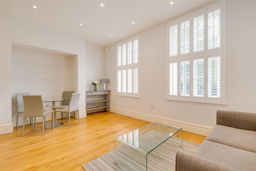 Burlington House Flat 2-1.jpg