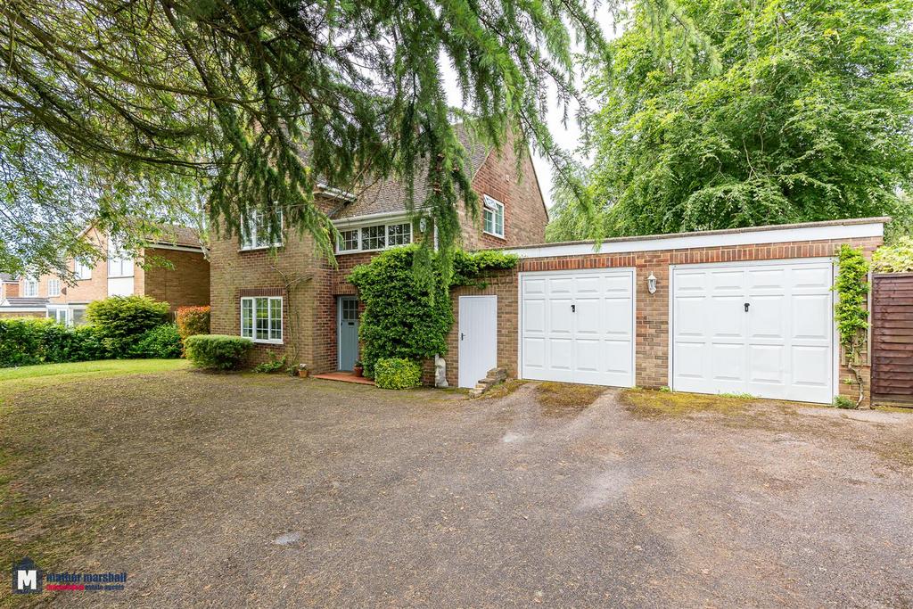 Stevenage Road, Knebworth 4 bed detached house for sale £900,000