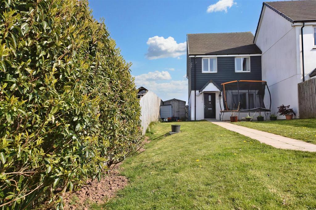 Elvan Mews, Redruth Highway, Redruth 3 bed end of terrace house for