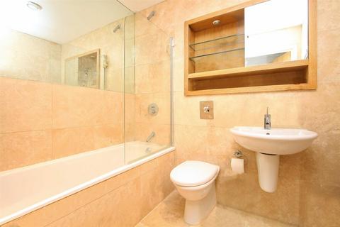 1 bedroom flat for sale, St Annes Quay, Quayside