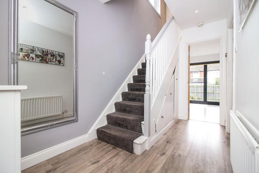 Selkirk Way, North Shields 3 bed semidetached house £285,000