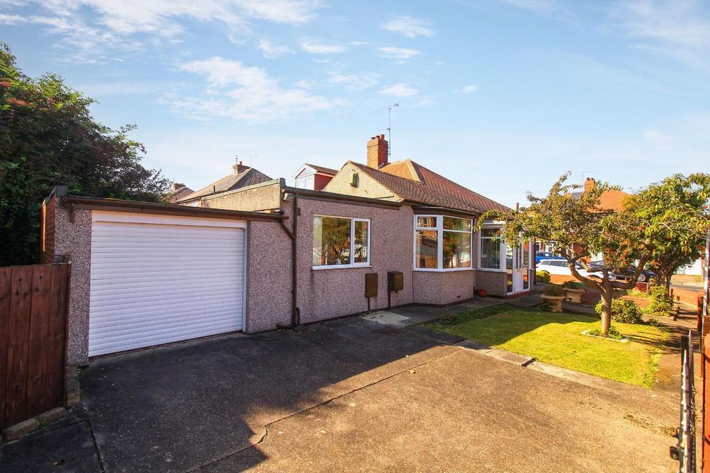 Hatherton Avenue, Cullercoats 2 bed bungalow for sale £345,000