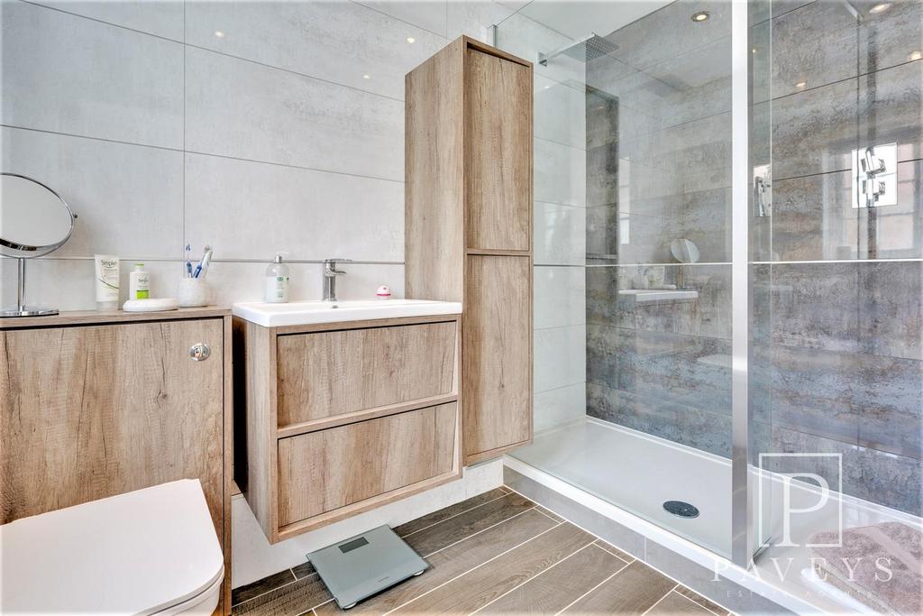 Cloakroom/shower room