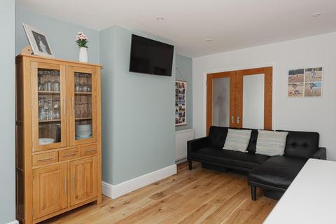 151 Thorndon Gardens, Epsom, KT19 0QE