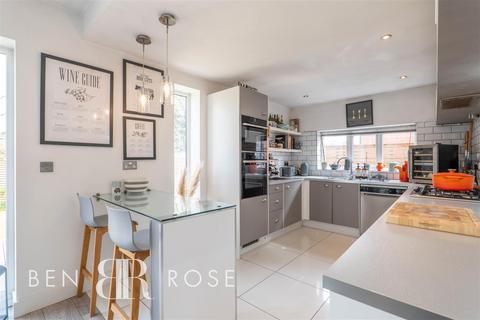 71 Carr Lane, Chorley, PR7 3JF