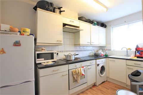 1 bedroom apartment for sale, Stirling Grove, Hounslow TW3