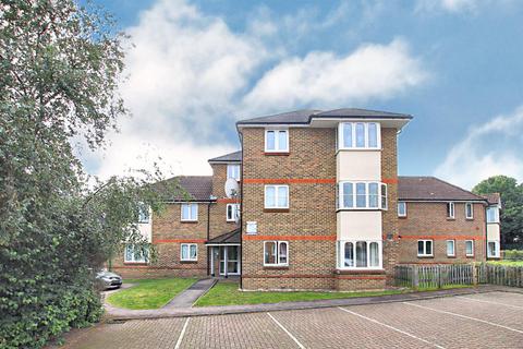 Stirling Grove, Hounslow TW3