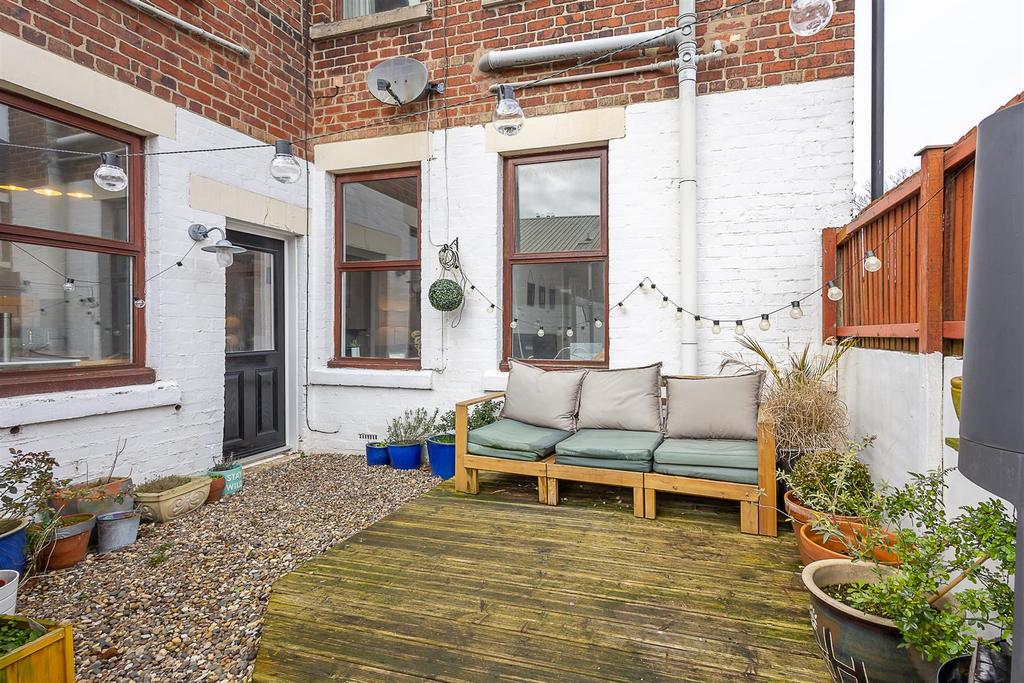 Private Rear Yard