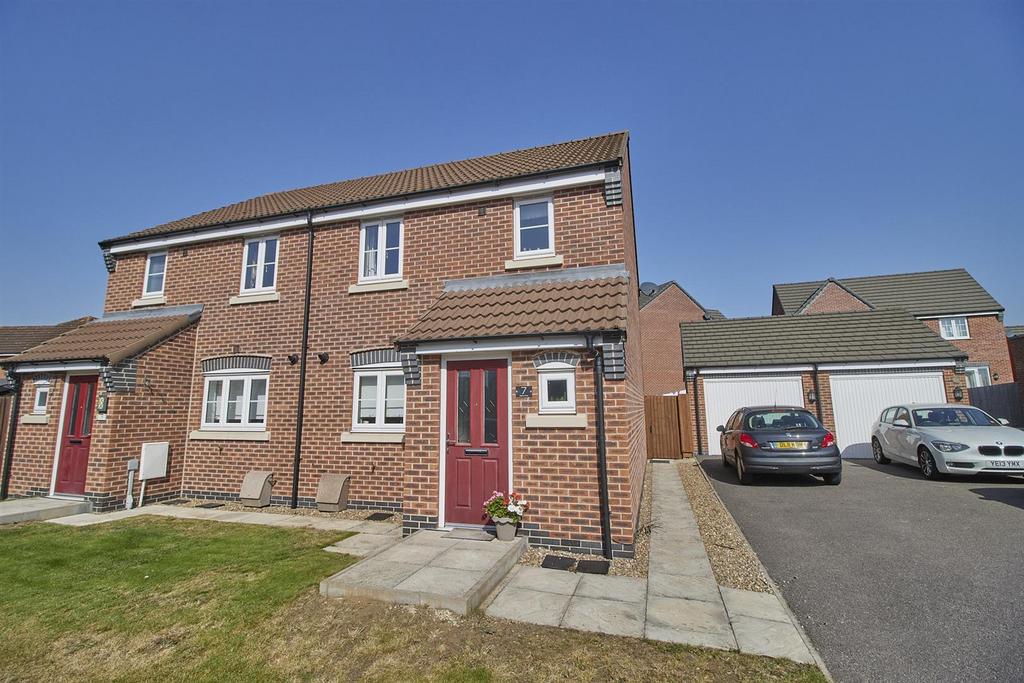 Gallus Drive, Hinckley 3 bed semidetached house for sale £250,000