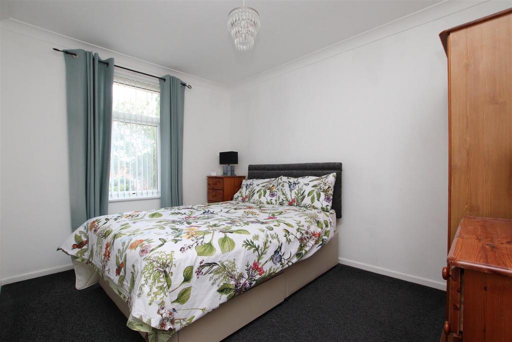 Bedroom 2.JPG