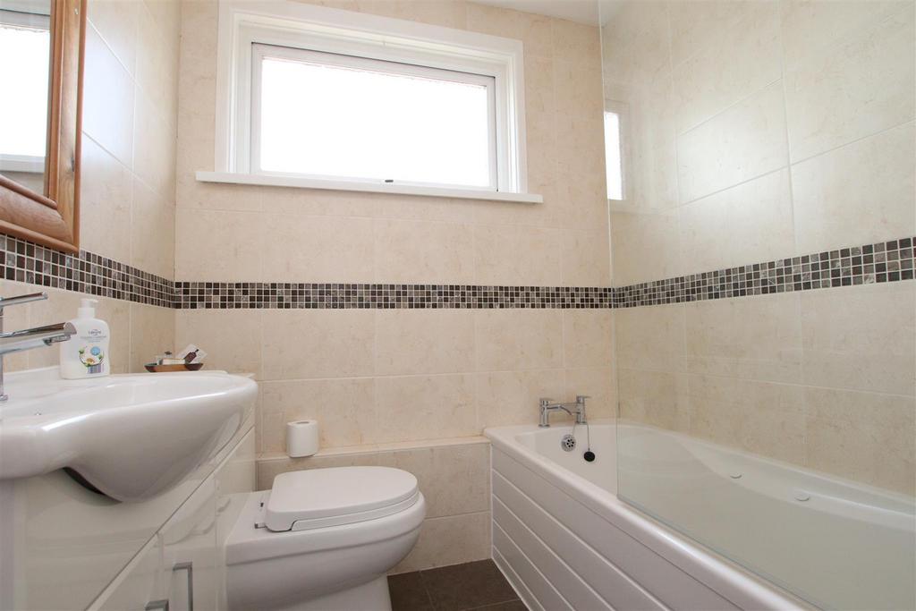 Bathroom.JPG