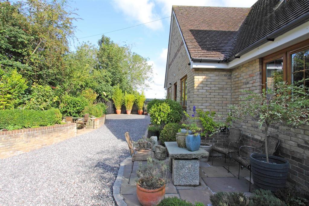 Shepherds Lodge - Garden
