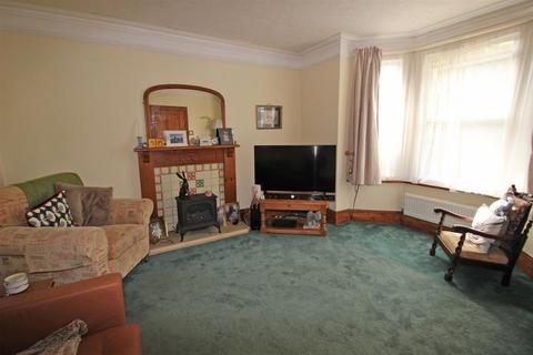 3 bedroom detached house for sale - Newnham Road, Binstead, Isle Of Wight