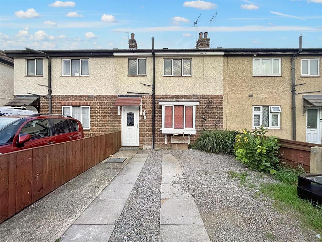 Atton Avenue, Spalding 3 bed terraced house £850 pcm (£196 pw)