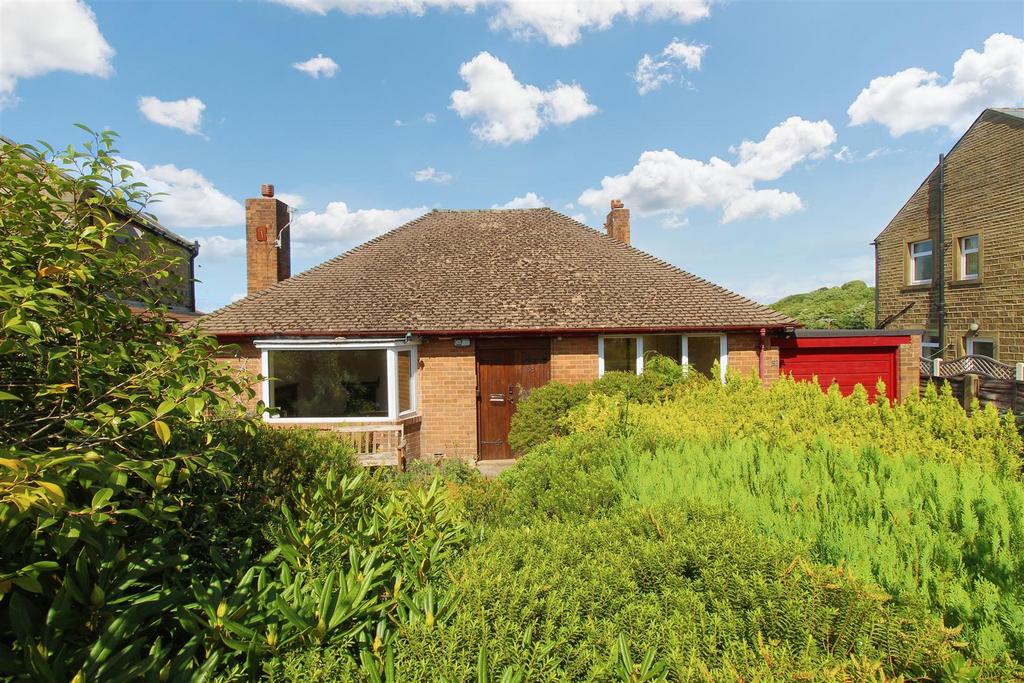 Kaye Lane, Almondbury, Huddersfield, HD5 8XU 1 bed detached bungalow