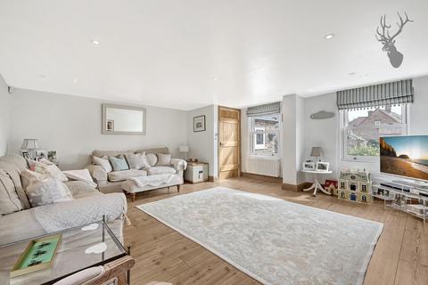 10 Bushey Lea, Ongar, CM5 9ED