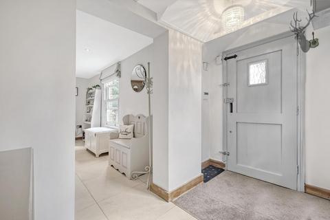 10 Bushey Lea, Ongar, CM5 9ED