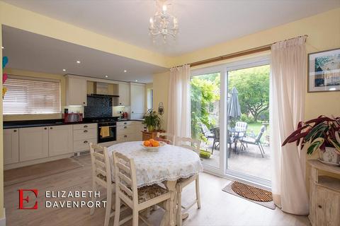 31 Elmdene Road, Kenilworth, CV8 2BW