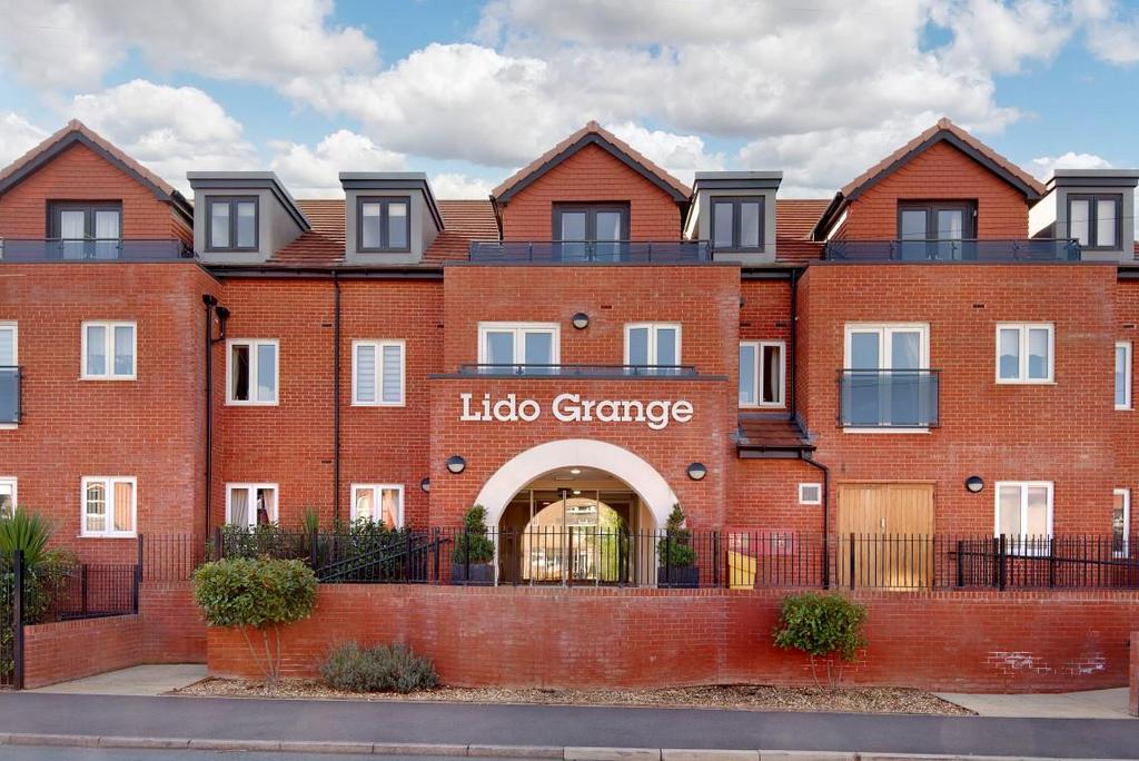 8567286-exterior07 (Medium).JPG