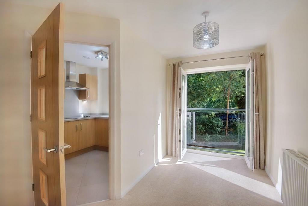 8567286-interior25 (Medium).JPG