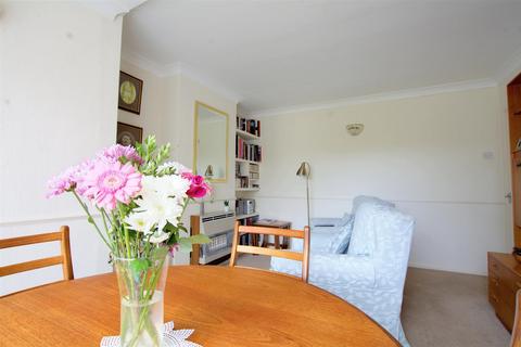 6 Dale View, Ilkeston, DE7 4LD