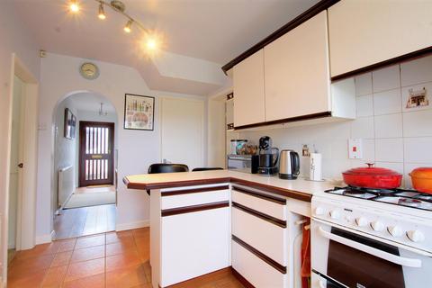 6 Dale View, Ilkeston, DE7 4LD