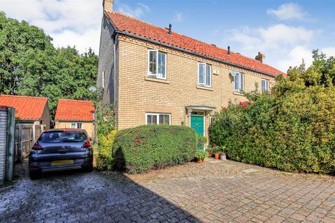 3 bedroom end of terrace house for sale - Lady Jermy Way, Teversham, Cambridge