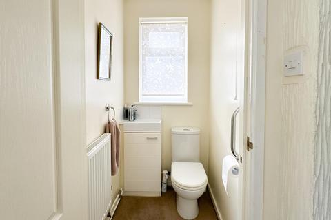 3 bedroom semi-detached house for sale - Queensdale Crescent, Knowle, Bristol, BS4 2TN