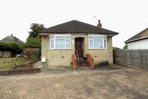 2 Taunton Vale, Gravesend, DA12 5QY