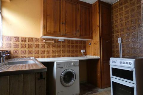 2 Taunton Vale, Gravesend, DA12 5QY