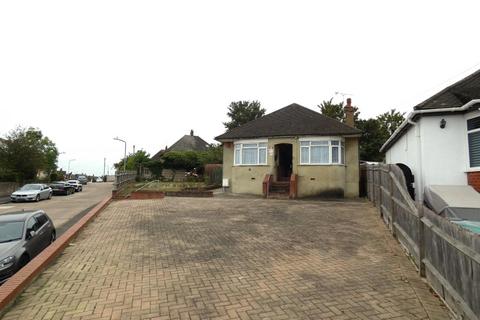 2 Taunton Vale, Gravesend, DA12 5QY