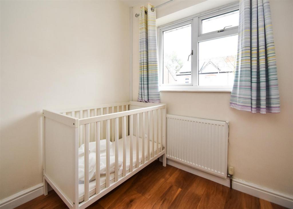 19a Woodfield Avenue - Bedroom 3.jpg