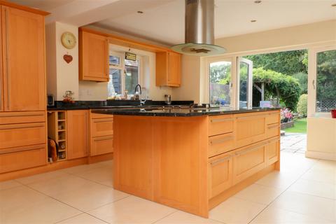 Brook Cottage Durbans Road, Wisborough Green, Billingshurst, RH14 0DL