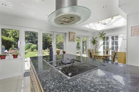 Brook Cottage Durbans Road, Wisborough Green, Billingshurst, RH14 0DL