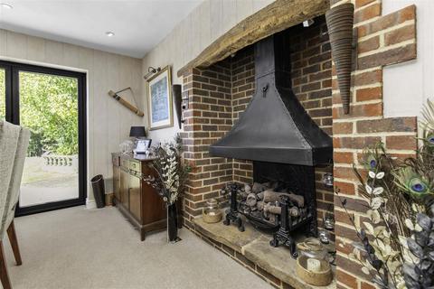 Brook Cottage Durbans Road, Wisborough Green, Billingshurst, RH14 0DL