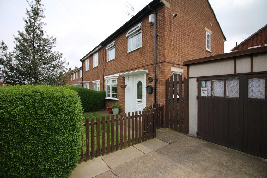 Langdale Crescent, Middlesbrough 2 bed end of terrace house £600 pcm