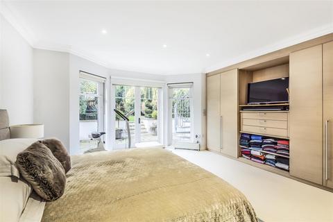 4 bedroom flat to rent, Fitzjohn's Avenue, Hampstead, NW3