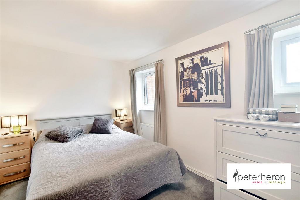Bedroom 1 (rear)