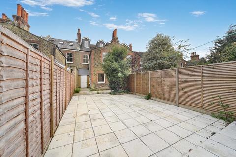 53 Craigerne Road, London, SE3 8SN