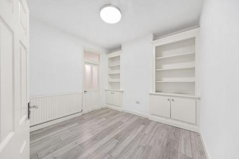 53 Craigerne Road, London, SE3 8SN