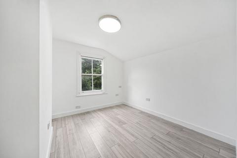 53 Craigerne Road, London, SE3 8SN