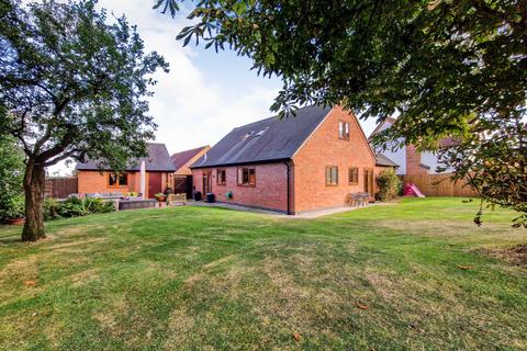 3 bedroom detached house for sale, Brutons Orchard, Defford, Pershore, Worcestershire