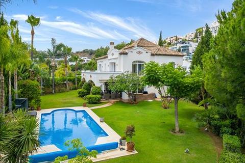 5 bedroom villa, La Reserva de la Quinta, Benahavis, Malaga