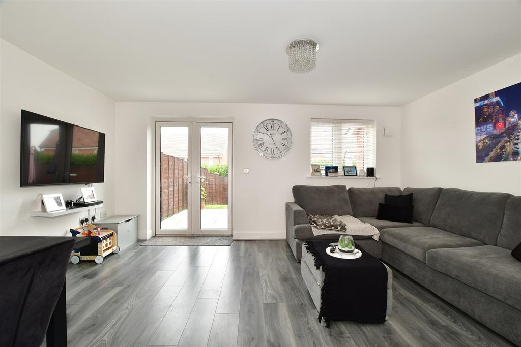 Centenary Road, Southwater, Horsham, West Sussex 3 bed semidetached