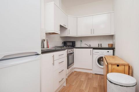 1 bedroom flat to rent, 2417L – Stewart Terrace, Edinburgh, EH11 1UW