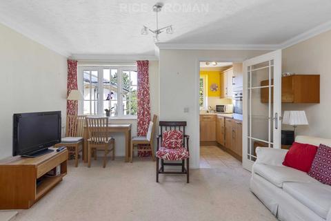 1 bedroom retirement property for sale, Popes Avenue, Twickenham TW2