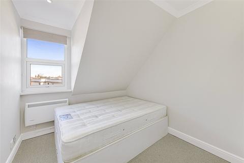 3 bedroom apartment to rent, Old Park Avenue, London, SW12