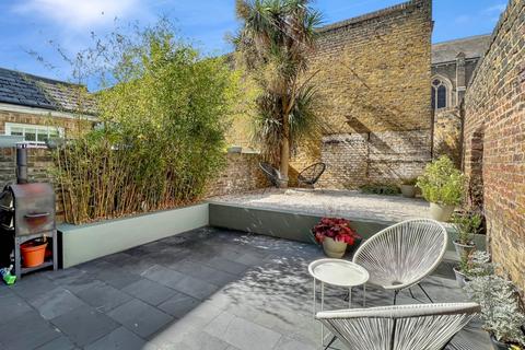 2 Edwin Street, Gravesend, DA12 1EH