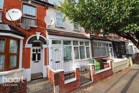 2 bedroom terraced house for sale, Grosvenor Gardens, London