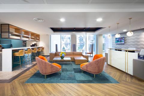 Serviced office to rent, London EC3A